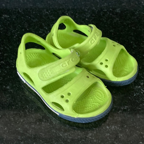 Crocs Sandals - infant/toddler size 6 - Picture 1 of 1